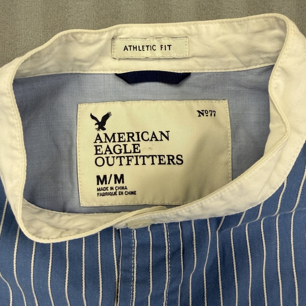 American Eagle Outfitters Shirt Men's Size Medium Blue Button Down No Collar - Picture 2 of 6